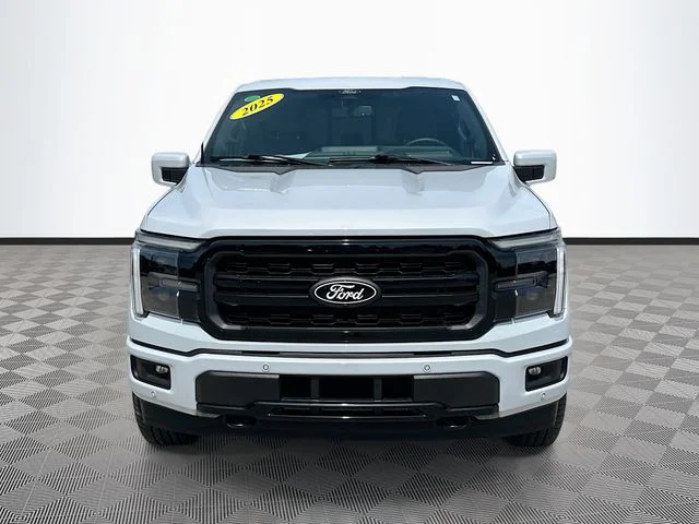 Used 2025 White Ford Lariat image 2