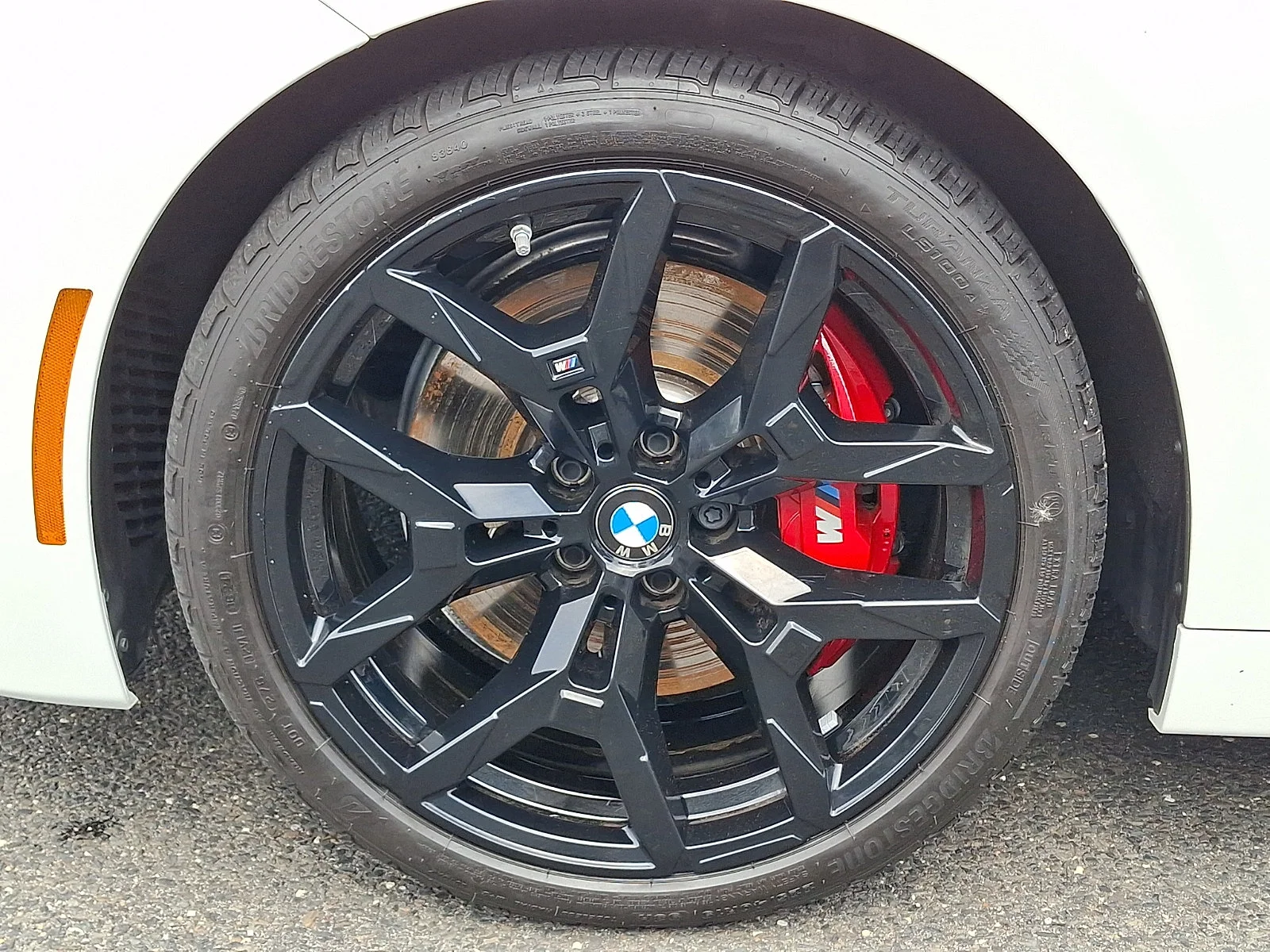 Used 2025 Mineral White Metallic BMW M240i xDrive image 8
