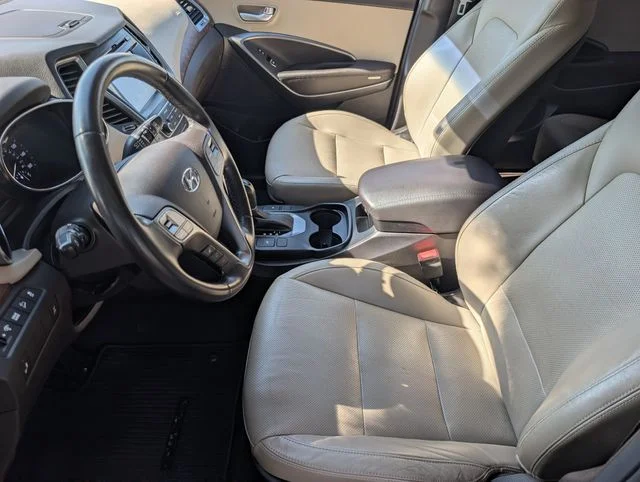 Used 2017 Espresso Hyundai SE image 8