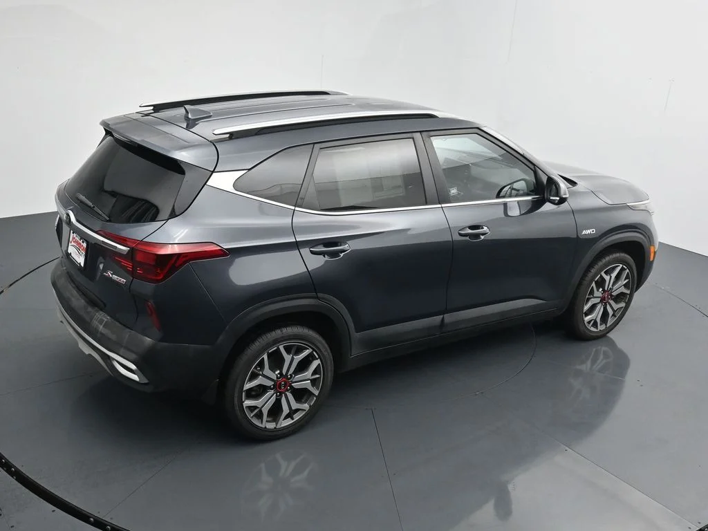 Used 2021 Gray Kia S image 34