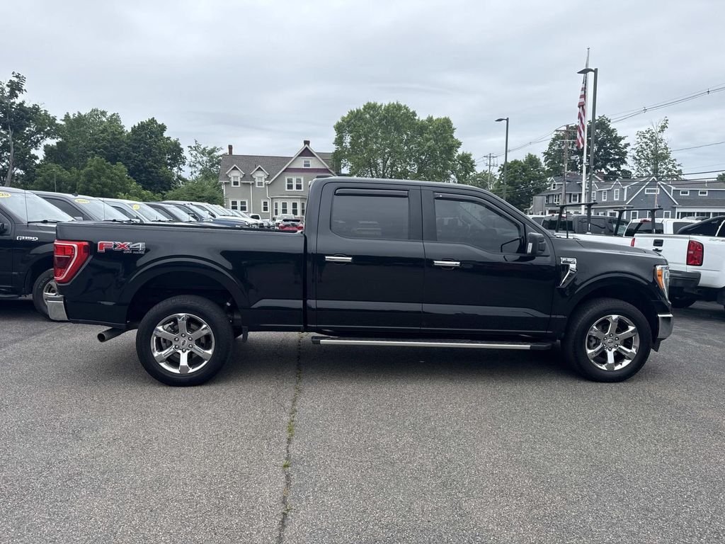 Used 2022 Black Ford XLT image 6
