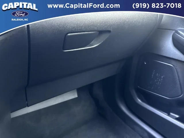 Used 2024 Red Ford Active image 27