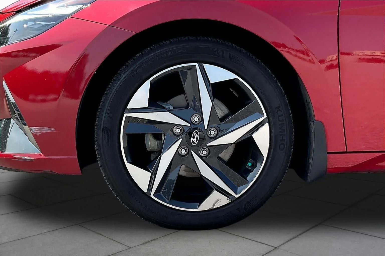 Used 2022 Scarlet Red Pearl Hyundai Limited image 11