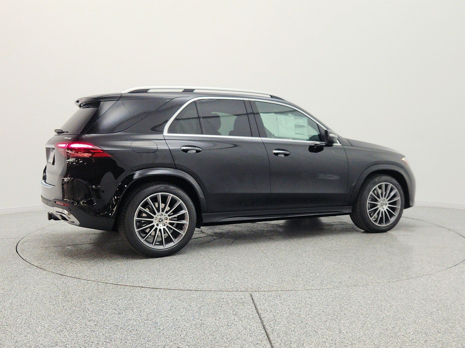 New 2026 Black Mercedes-Benz GLE 450 4MATIC® SUV image 5