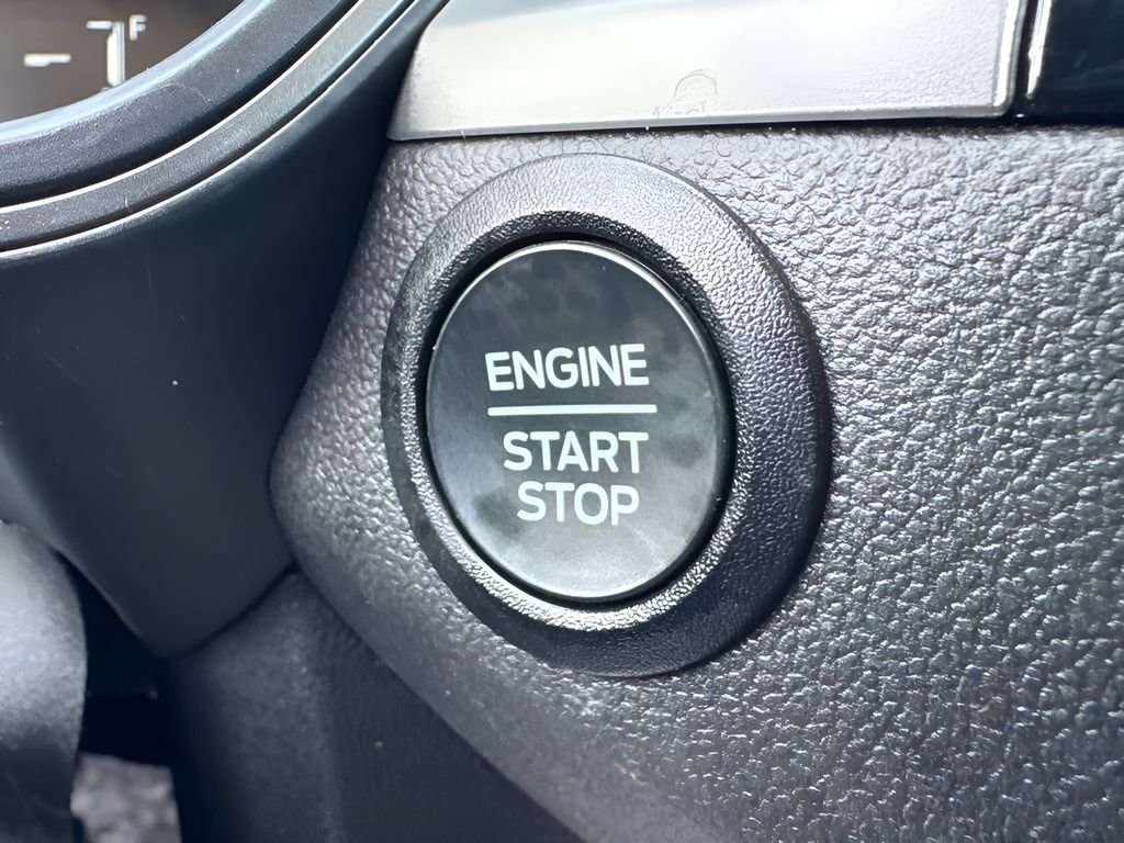 Used 2025 White Ford Active image 20