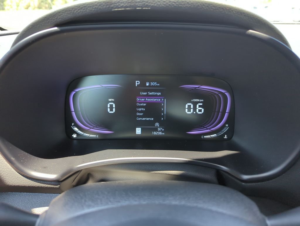 Used 2025  Kia LX image 37