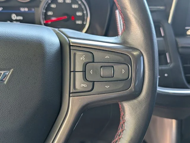 Used 2021 Pearl Chevrolet RST image 15