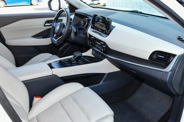 2023 Nissan Rogue SL - Photo 18