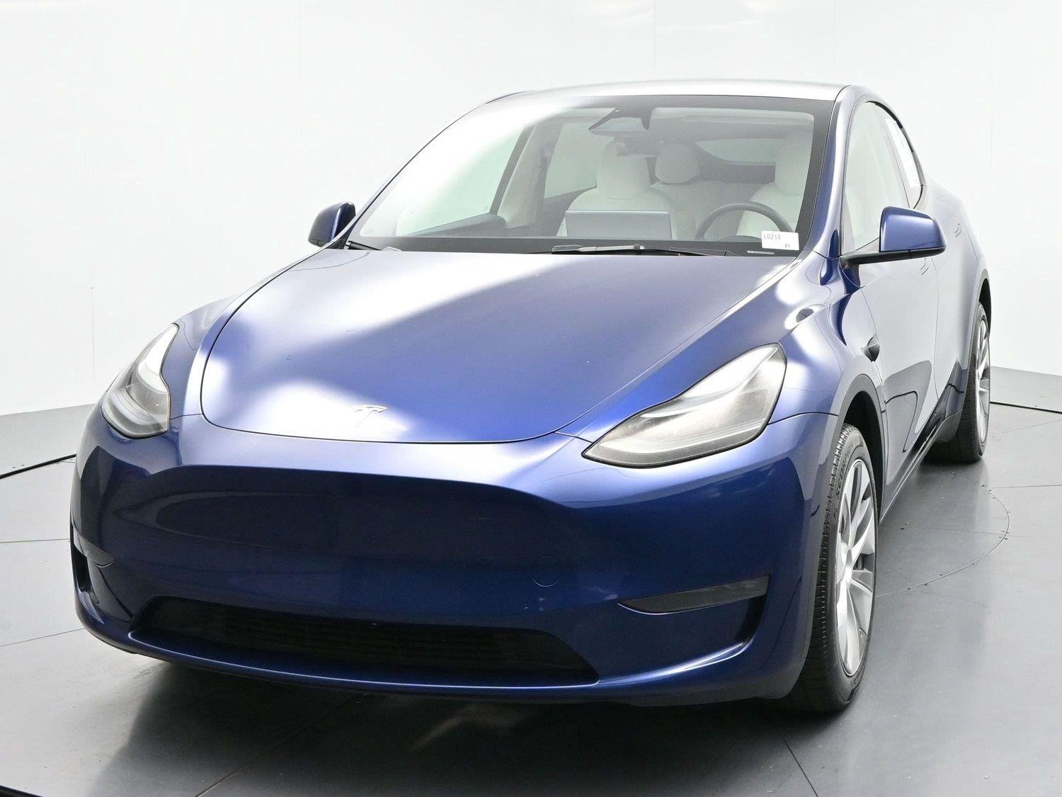 Used 2024 Tesla Model Y Long Range with VIN 7SAYGDEEXRA244554 for sale in Hickory, NC