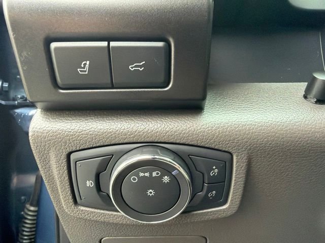 Used 2018 Blue Ford Limited image 14