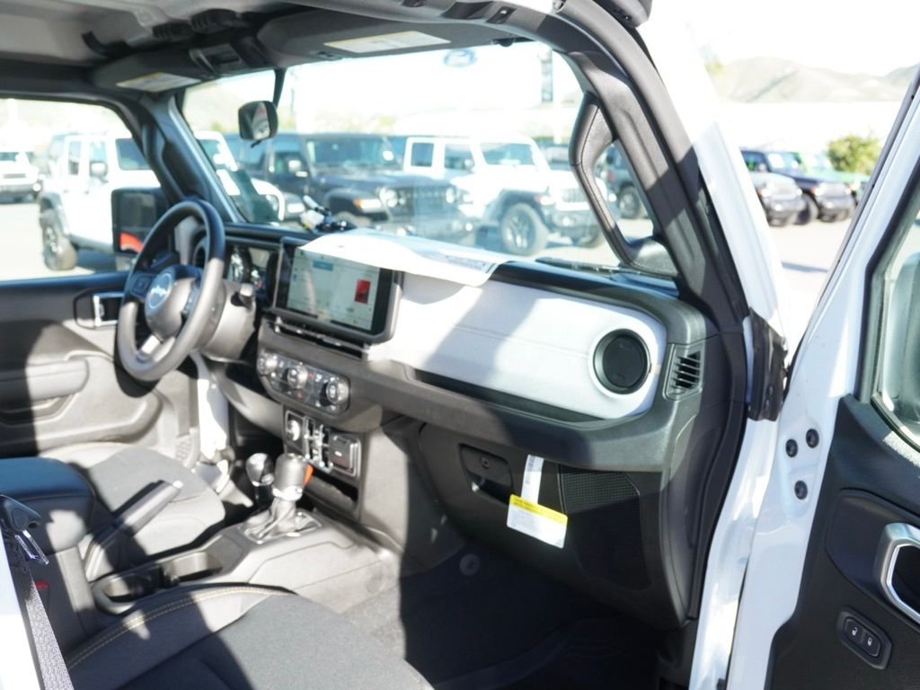 New 2026 Bright White Clear-Coat Exterior Paint Jeep Sport image 19