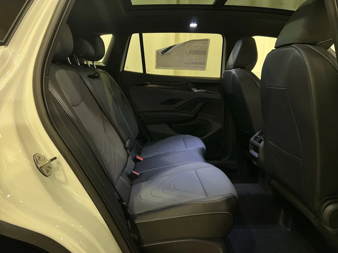 2026 Volkswagen Tiguan SE R-LINE BLACK - Photo 20