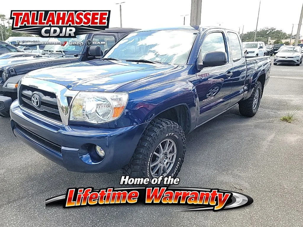 Used 2005 Indigo Ink Pearl Toyota Base image 1