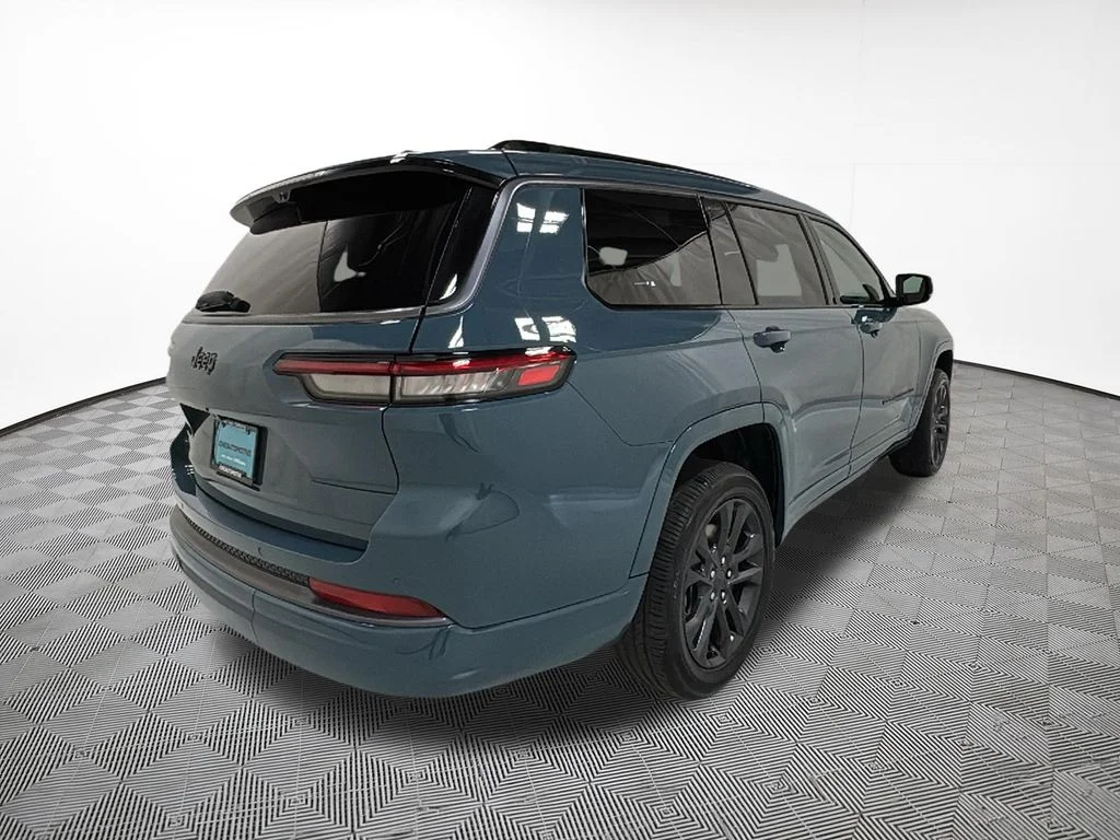 New 2026 Steel Blue Exterior Paint Jeep Limited image 9