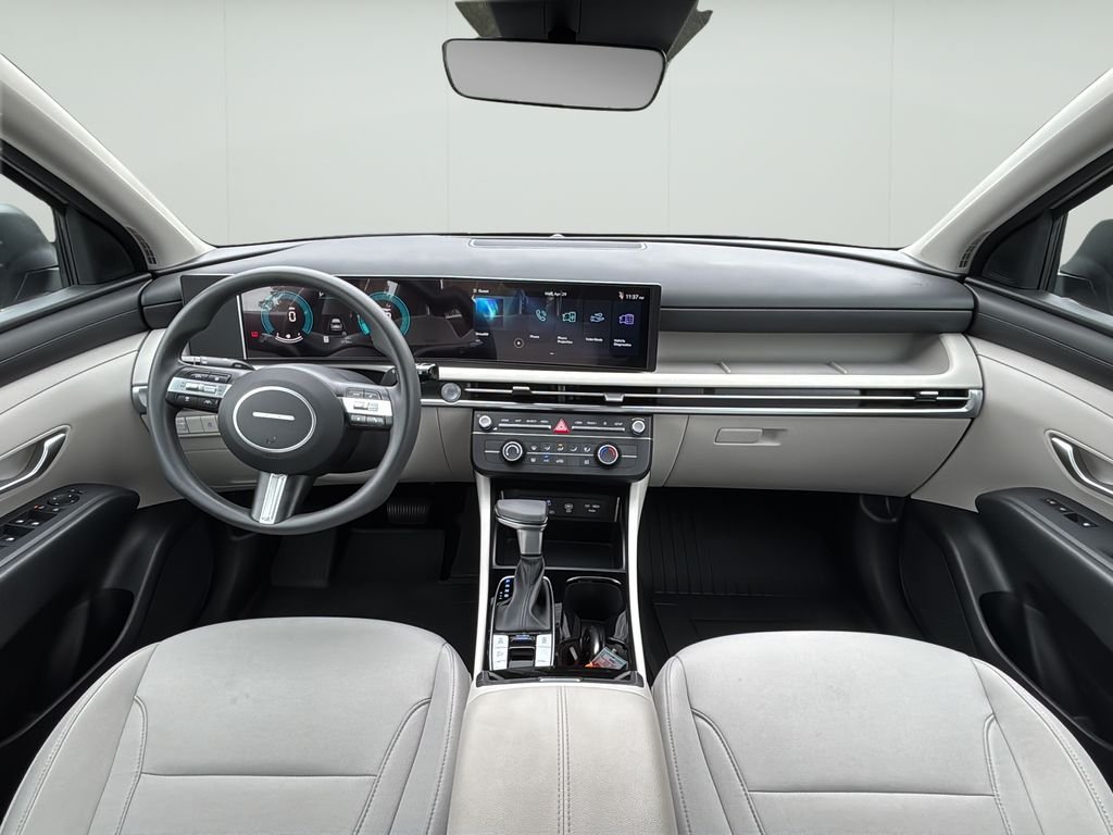 2025 Hyundai Tucson SE - Photo 20