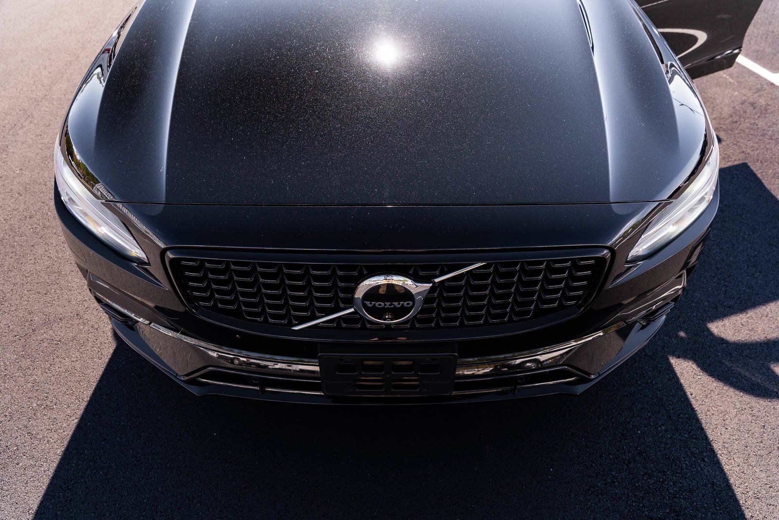 Certified Used 2021 Black Volvo T6 R-Design image 26