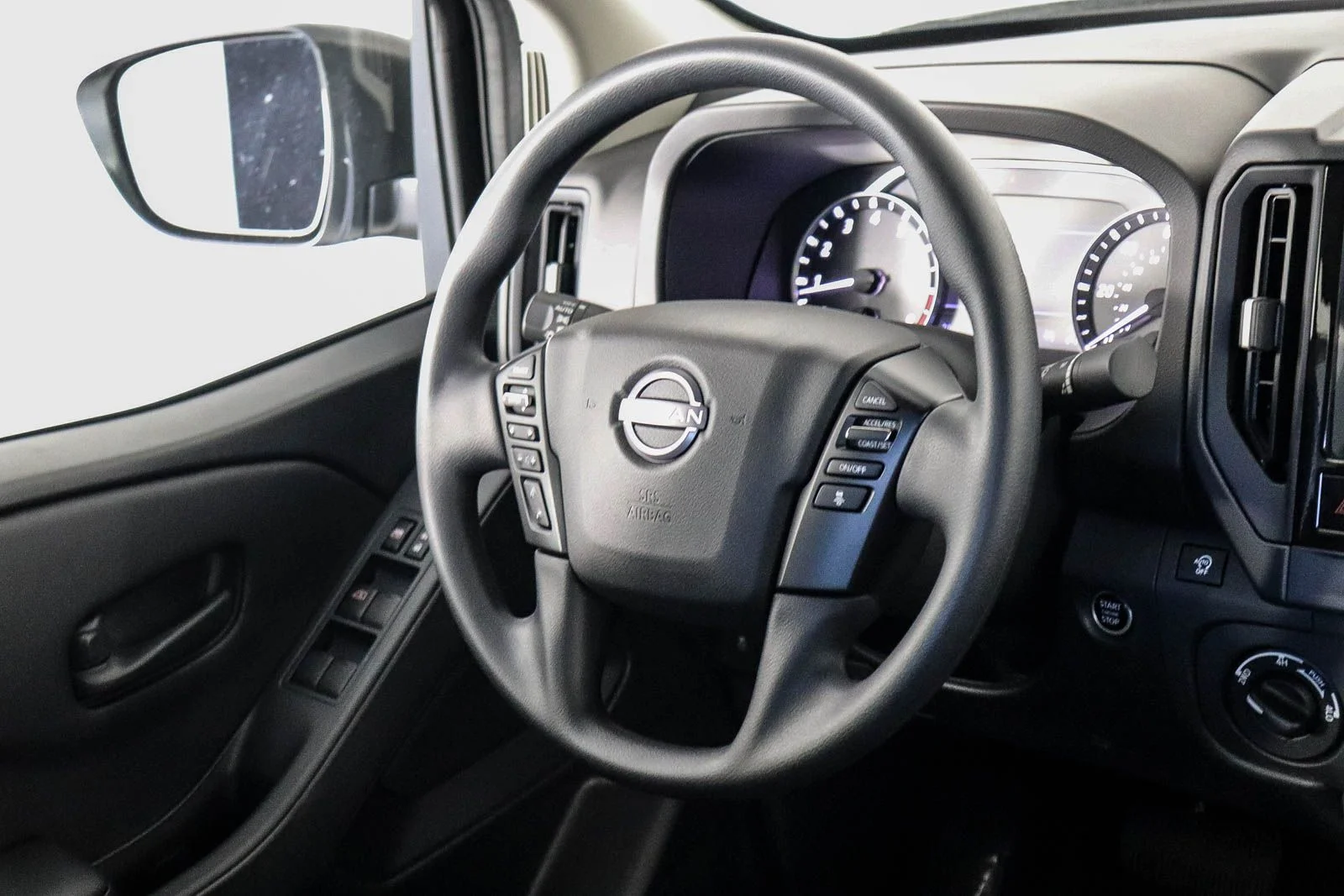 New 2025 Glacier White Nissan Crew Cab S image 17