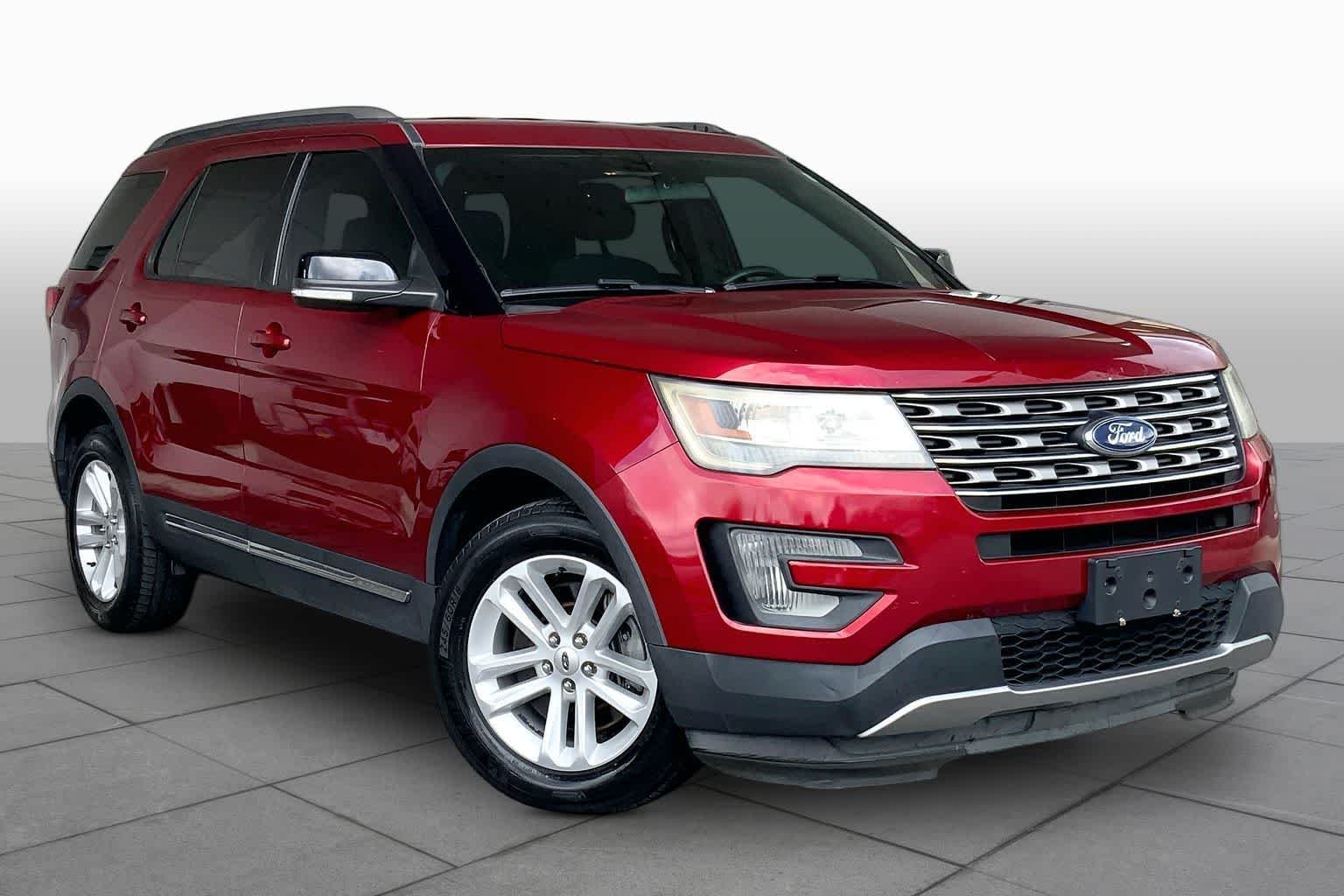 Used 2017 Ford Explorer XLT with VIN 1FM5K7D82HGB87006 for sale in Panama City, FL