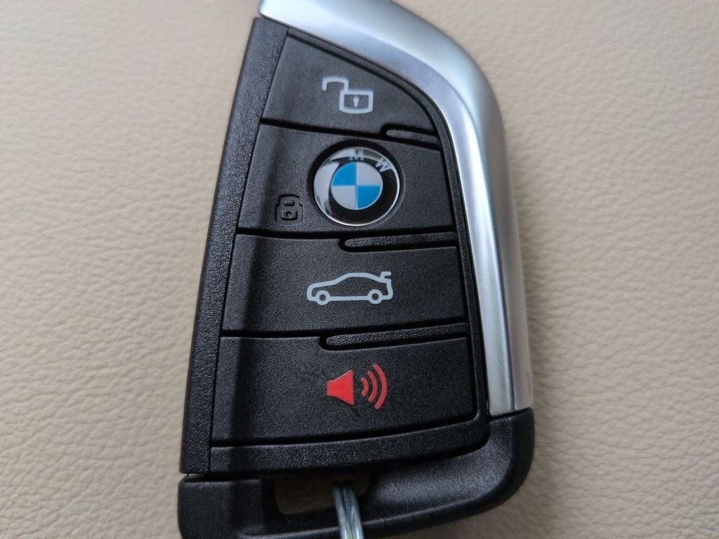 New 2027 Mineral White Metallic BMW 430i image 28