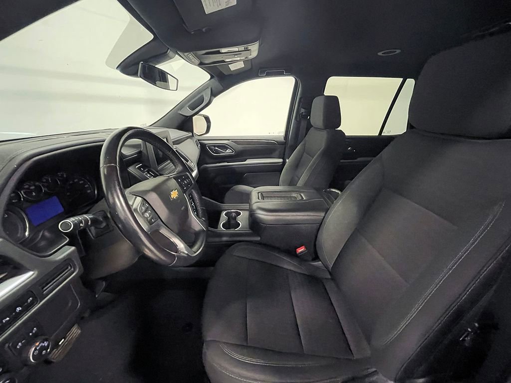 Used 2022 Black Chevrolet LS image 3