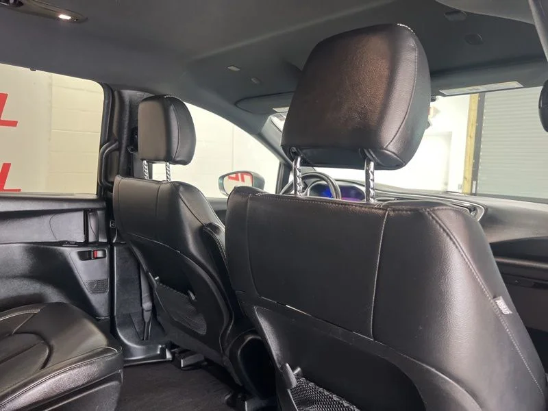 Used 2020 Gray Chrysler Touring L image 11