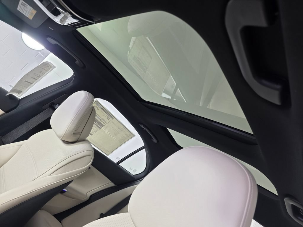 New 2026 Polar White Mercedes-Benz C 300 image 24