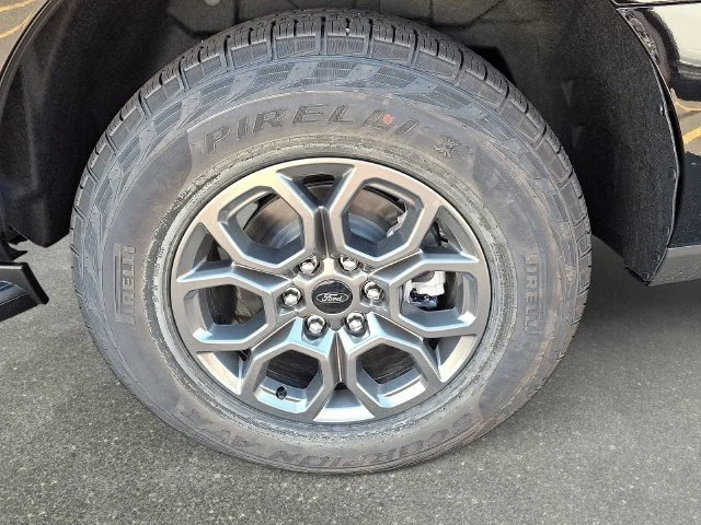 New 2027 Agate Black Metallic Ford Active image 6