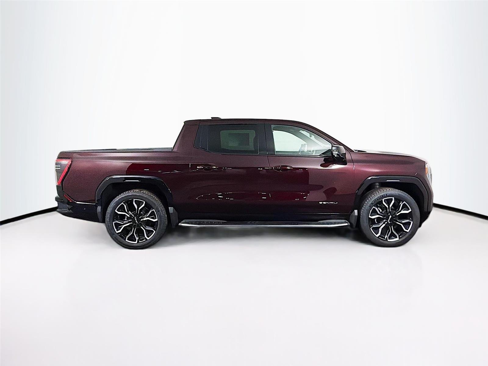 2025 GMC Sierra EV Denali - Photo 8