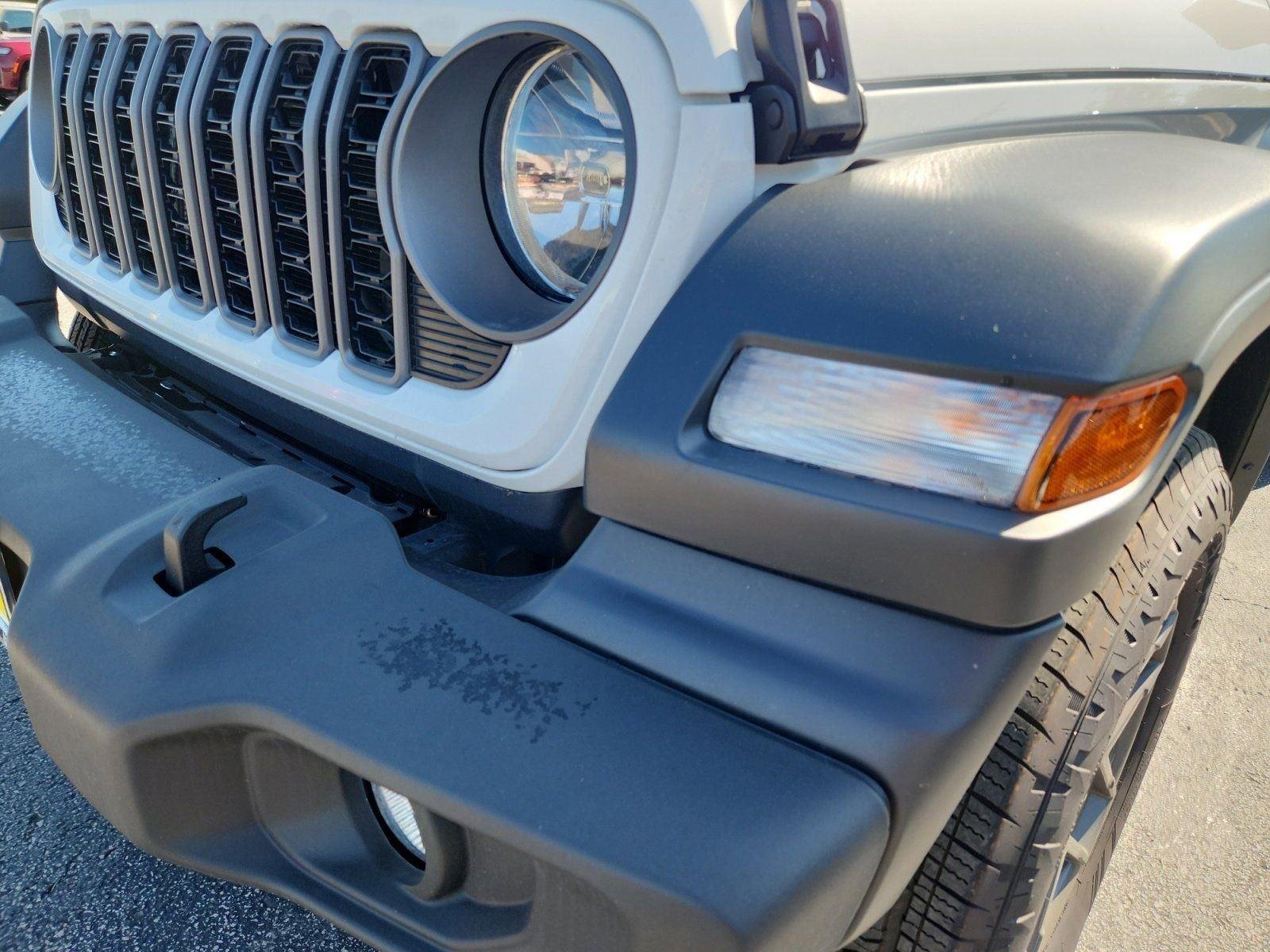 New 2026 Bright White Clear-Coat Exterior Paint Jeep Sport S image 9