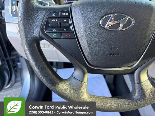Used 2017 Shale Gray Metallic Hyundai  image 14