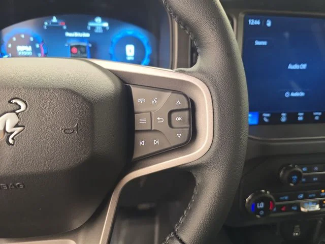 New 2026 Oxford White Ford Badlands® image 38