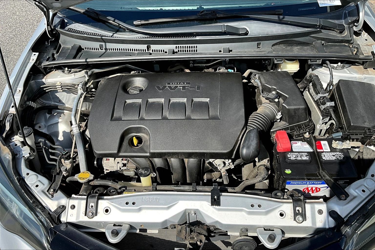 Used 2017 Silver Toyota LE image 27
