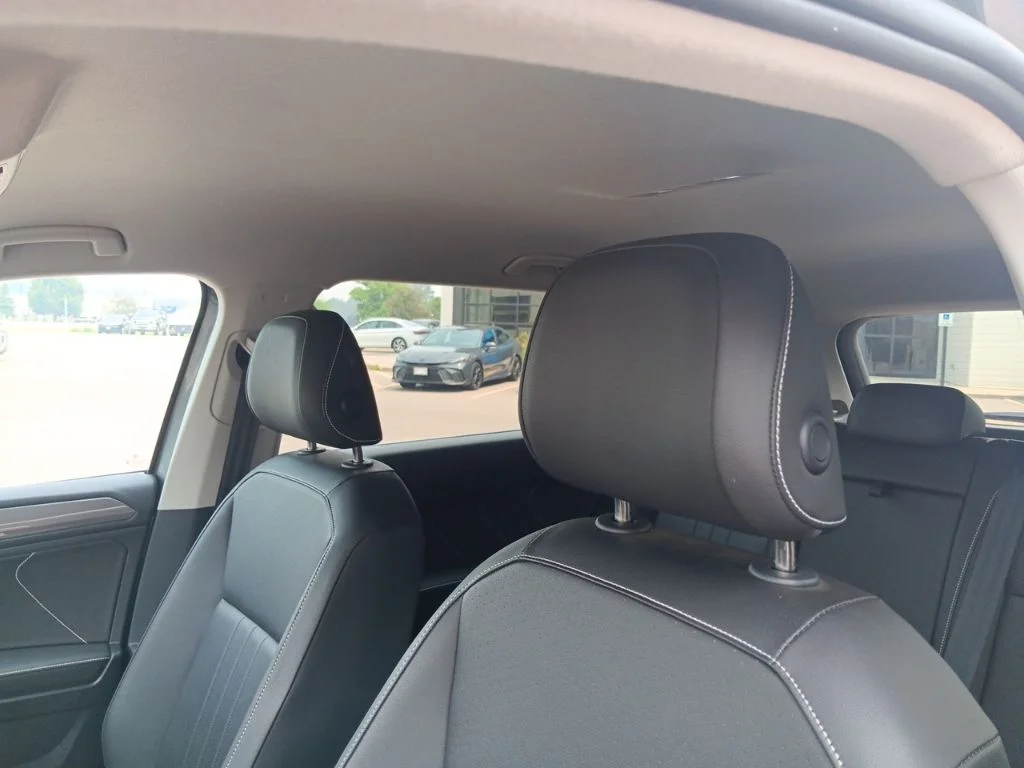 Used 2023 Platinum Gray Metallic Volkswagen 2.0T SE image 27