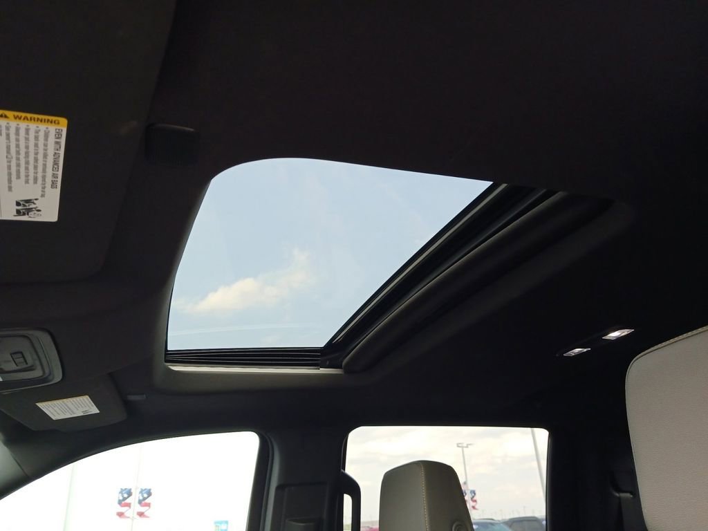 Used 2025 Summit White Chevrolet ZR2 image 23