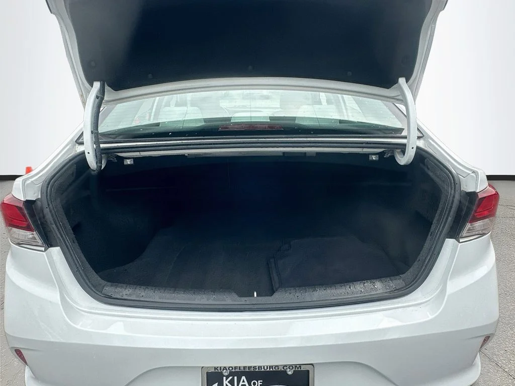 Used 2019 White Hyundai SEL image 25