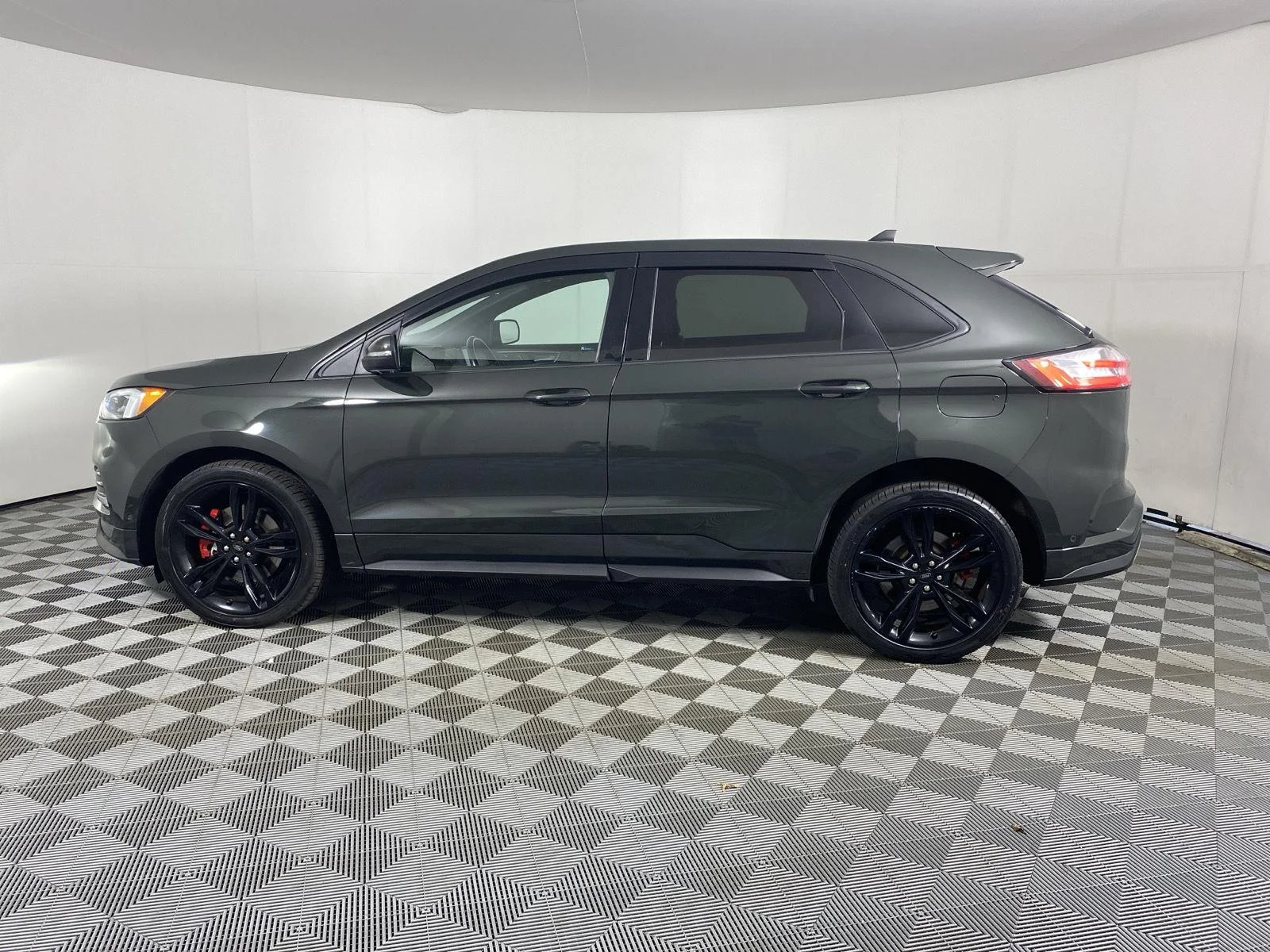 Used 2022 Forged Green Ford ST image 4