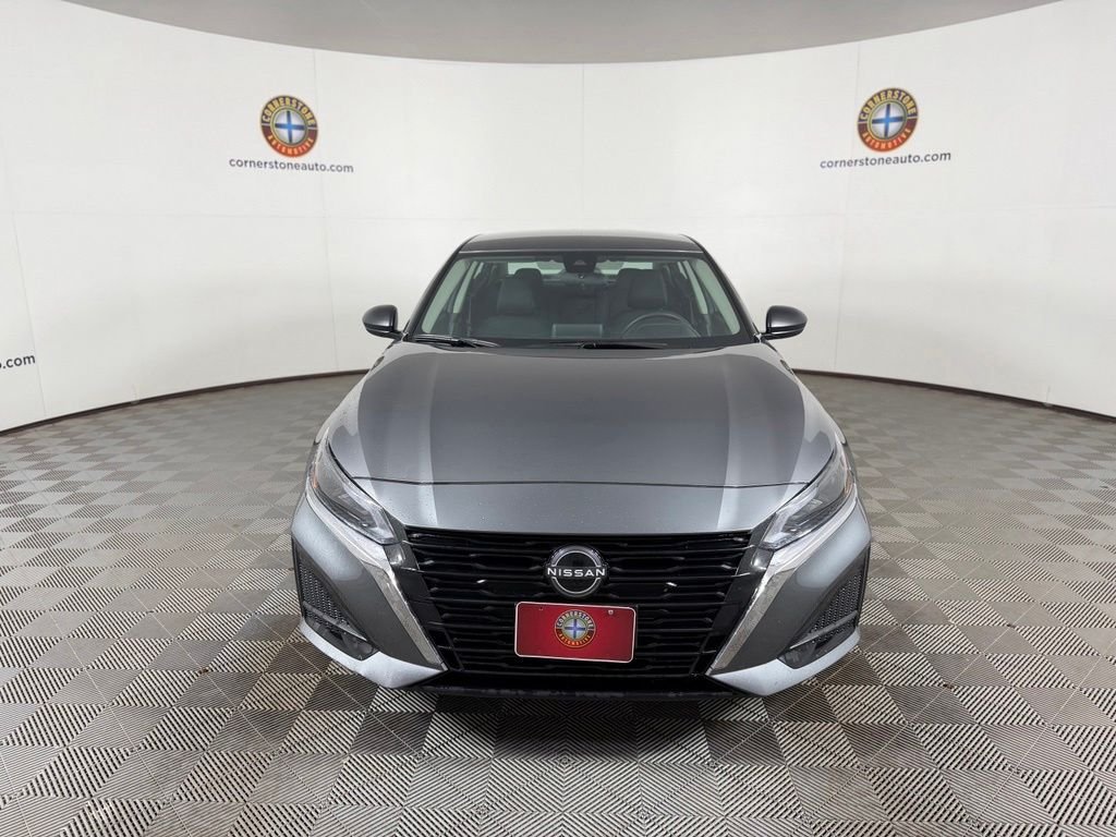 Used 2025 Gray Nissan 2.5 SV image 16