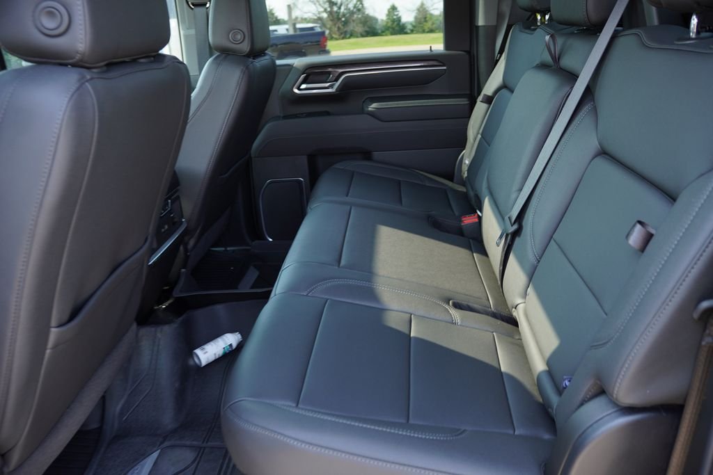 Used 2025 White Chevrolet LTZ image 19