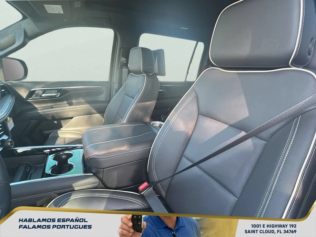 2026 Chevrolet Suburban Premier - Photo 11
