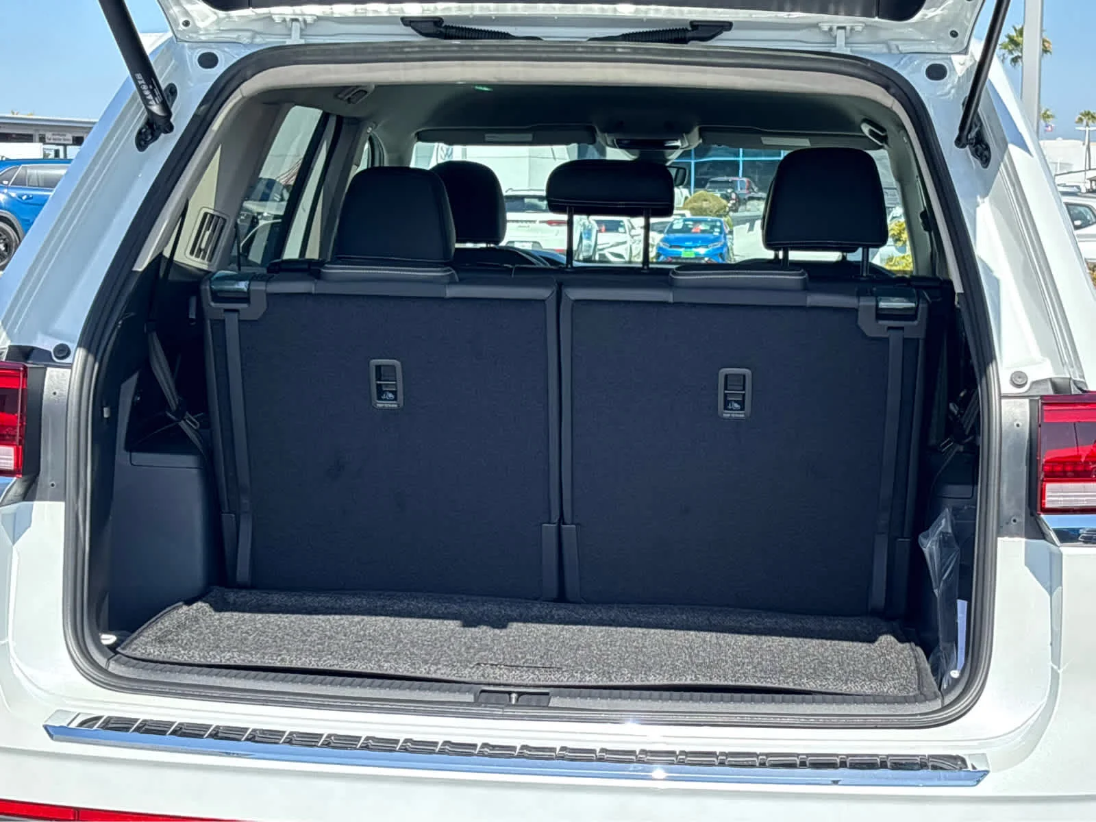 New 2026 OPAL WHITE Volkswagen 2.0T SE image 23