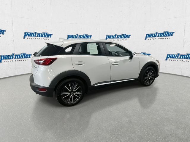Used 2018 White Mazda Grand Touring image 11