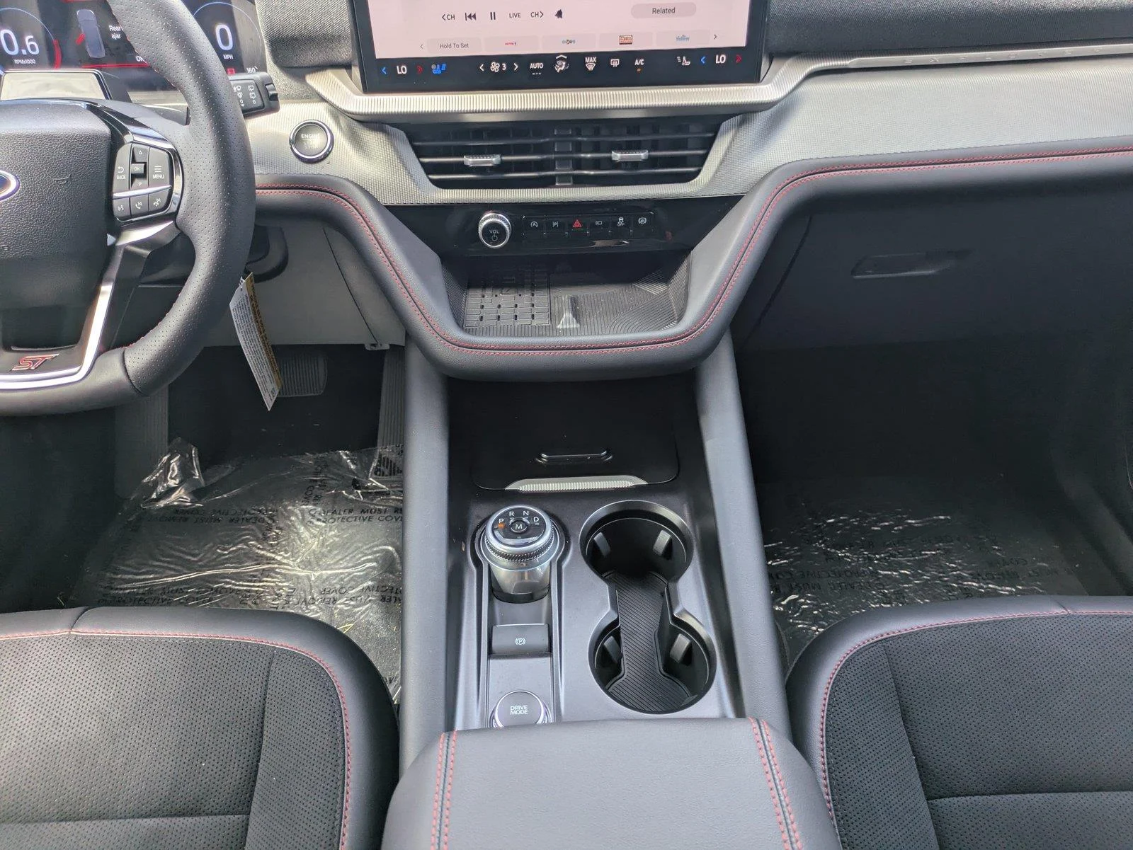 2025 Ford Explorer ST - Photo 21