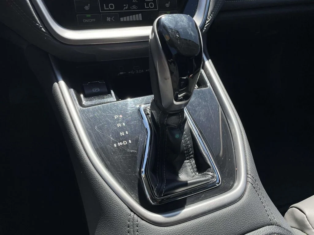 Used 2023 Crystal White Pearl Subaru Onyx Edition image 19