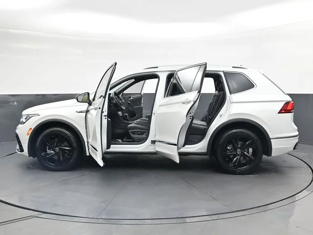 Used 2023 White Volkswagen 2.0T SEL R-Line image 38