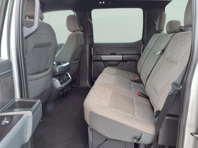 Used 2024  Ford Y image 16