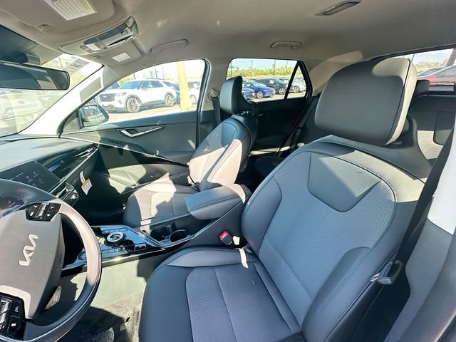 New 2026 Steel Gray Kia WIND image 21