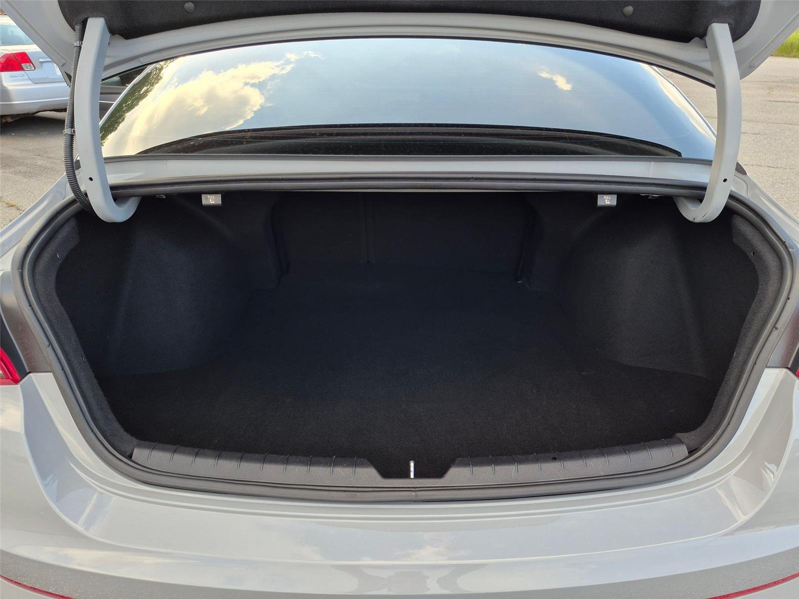 Used 2024 Wolf Gray Kia GT image 29