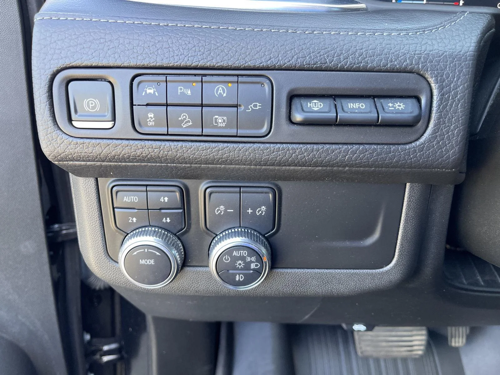 Used 2022 Onyx Black GMC Denali image 19