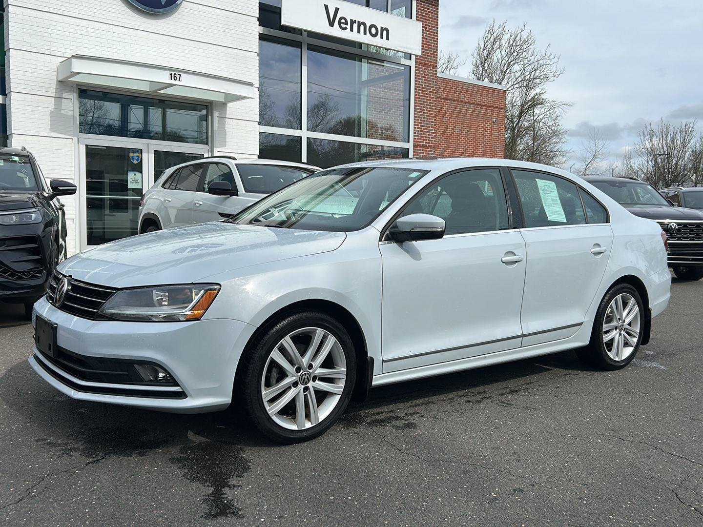 Used 2017 Volkswagen Jetta SEL with VIN 3VWL17AJ9HM353952 for sale in Vernon, CT