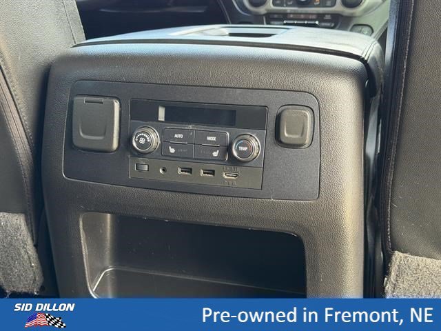 Used 2018 White Frost Tricoat GMC SLT image 20